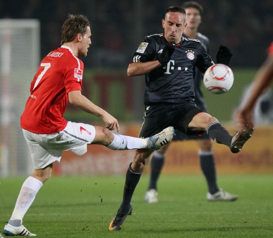 许应认真审 许应认真审